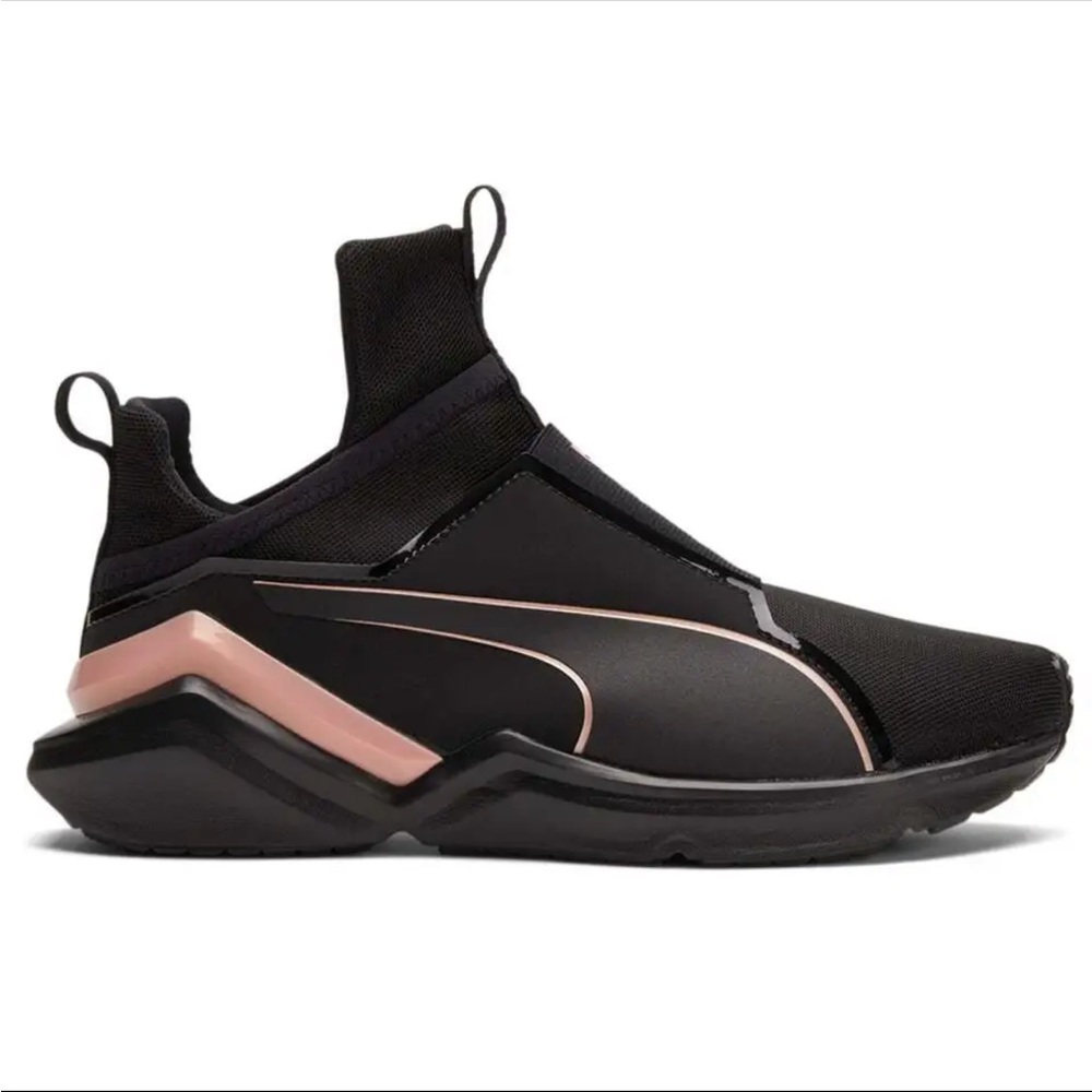 Men and Women Puma shoes All sizes and colors